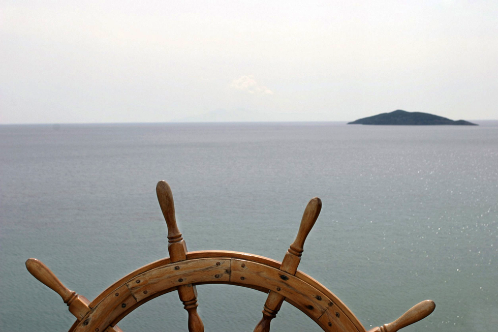 ship's wheel